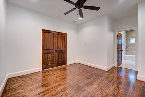 6520 Rodrigo Street Houston TX 77007
