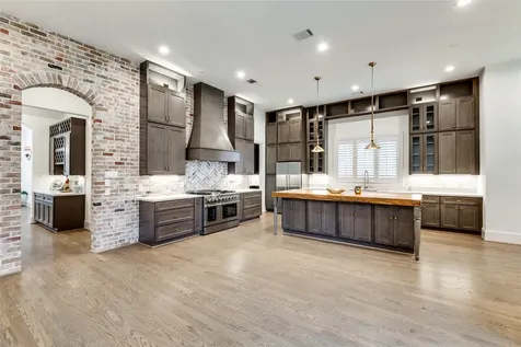 3302 Elmridge Street Houston TX 77025