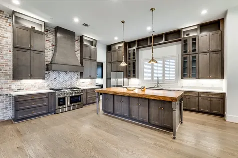 3302 Elmridge Street Houston TX 77025