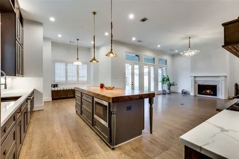 3302 Elmridge Street Houston TX 77025