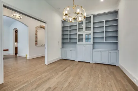 3302 Elmridge Street Houston TX 77025