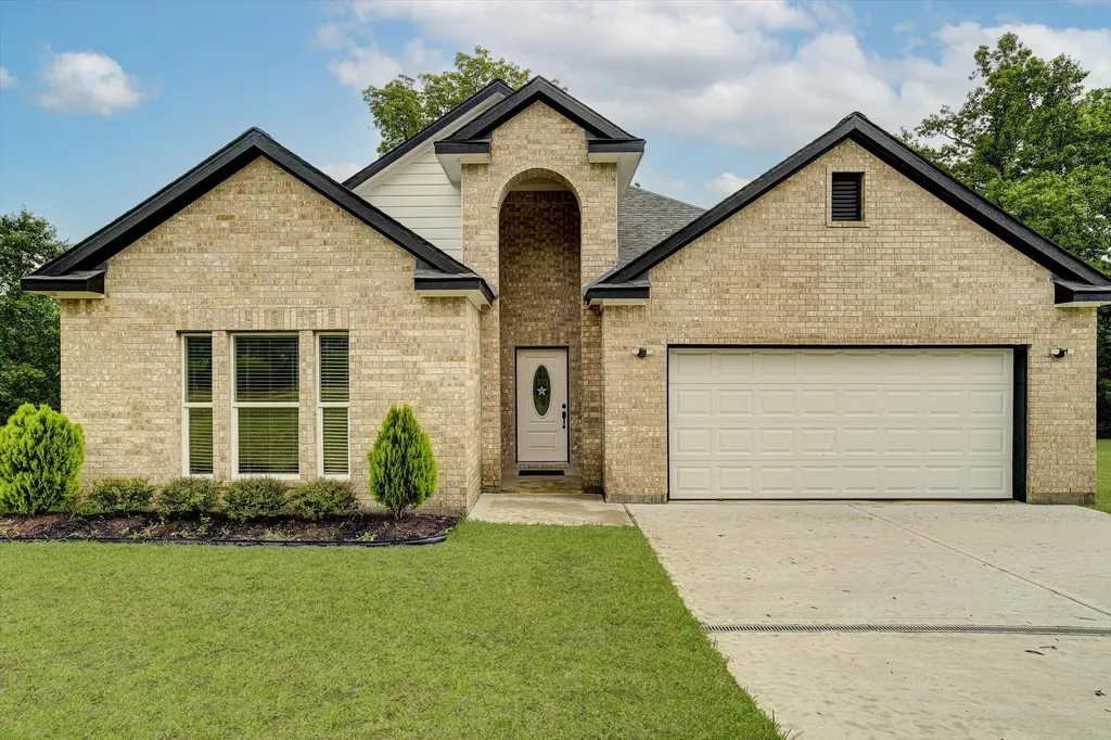 113 County Road 645 Dayton TX 77535