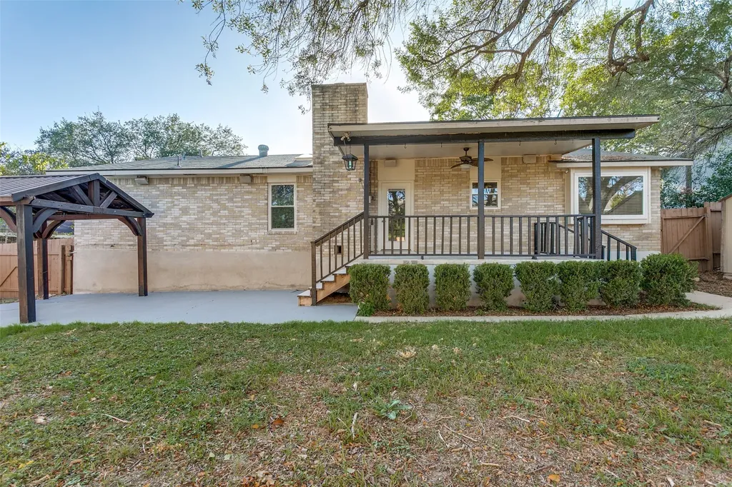 948 Spring Hills Drive New Braunfels TX 78130