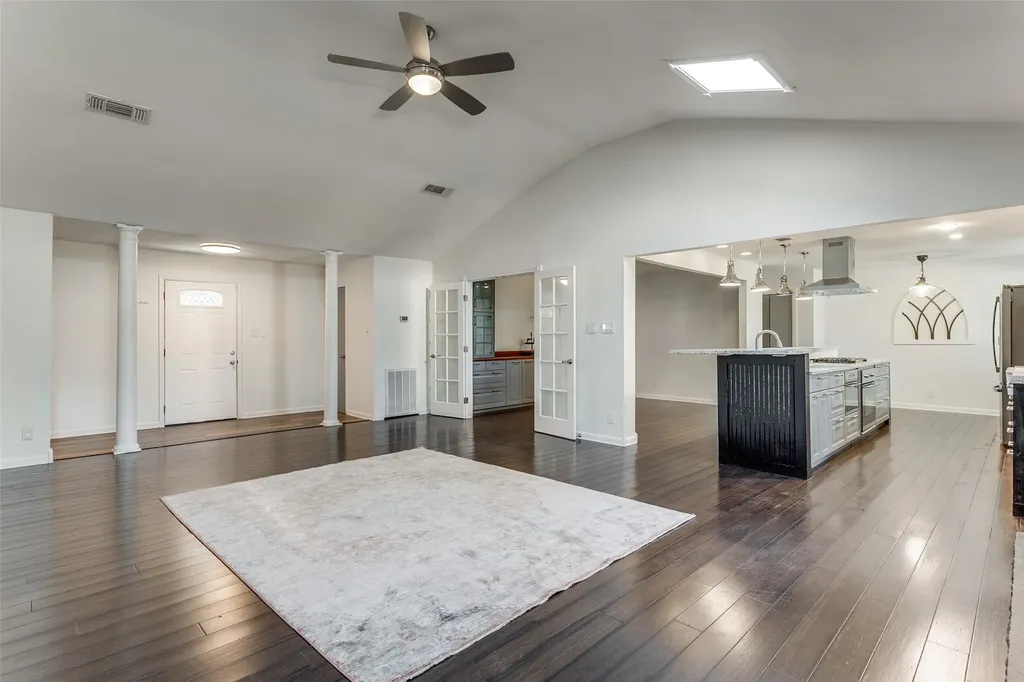 948 Spring Hills Drive New Braunfels TX 78130