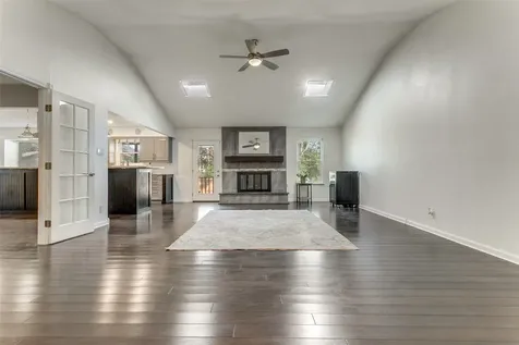 948 Spring Hills Drive New Braunfels TX 78130