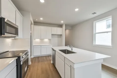 10938 Independence Road Cleveland TX 77328