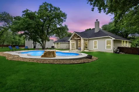 173 Bobby Lynn Drive Adkins TX 78101