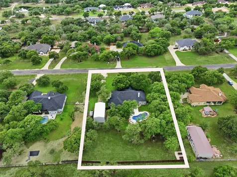 173 Bobby Lynn Drive Adkins TX 78101