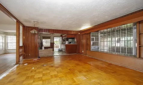 8215 Glencrest Street Houston TX 77061