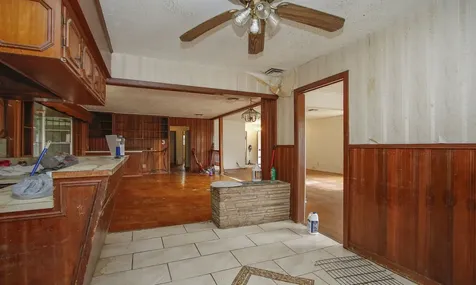 8215 Glencrest Street Houston TX 77061