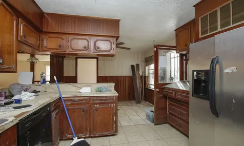 8215 Glencrest Street Houston TX 77061