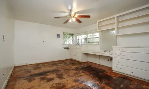 8215 Glencrest Street Houston TX 77061