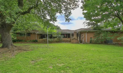 8215 Glencrest Street Houston TX 77061