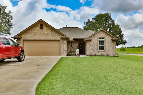 461 Twin Lakes Boulevard W West Columbia TX 77486