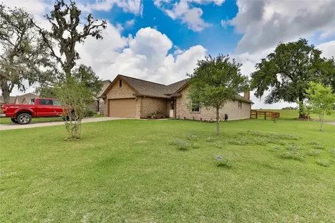 461 Twin Lakes Boulevard W West Columbia TX 77486