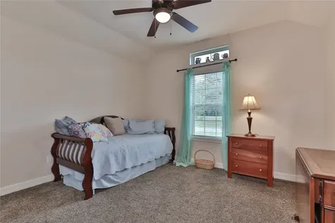 461 Twin Lakes Boulevard W West Columbia TX 77486