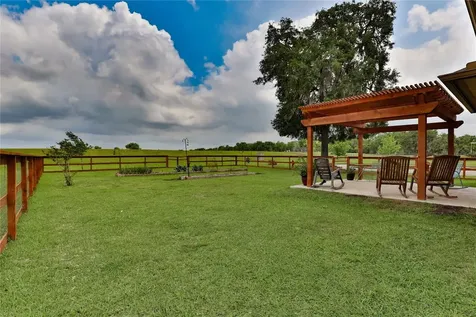 461 Twin Lakes Boulevard W West Columbia TX 77486