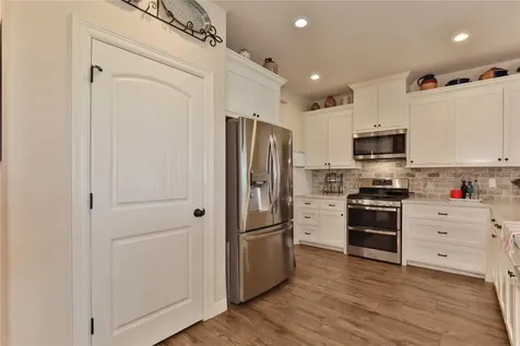 461 Twin Lakes Boulevard W West Columbia TX 77486