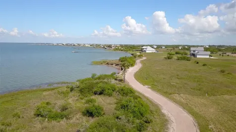 Lot 17 Blk 2 Bay Club Drive Seadrift TX 77983