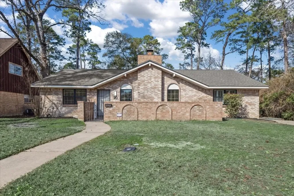 20 Woody Creek Drive Conroe TX 77301