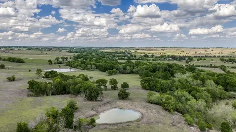6807 Winedale Road Burton TX 77835