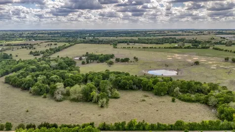 6807 Winedale Road Burton TX 77835