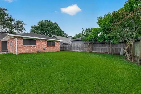 1519 Hitherfield Drive Sugar Land TX 77498