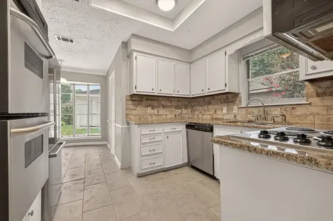 1519 Hitherfield Drive Sugar Land TX 77498