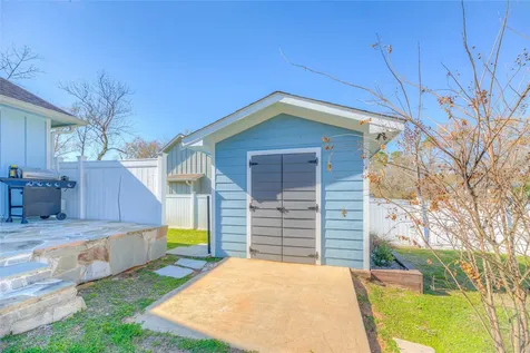 276 Resort Drive Livingston TX 77351