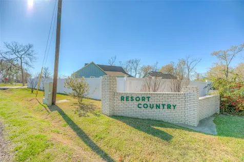 276 Resort Drive Livingston TX 77351