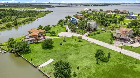 222 Rue Orleans Street Baytown TX 77520