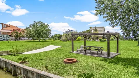 222 Rue Orleans Street Baytown TX 77520