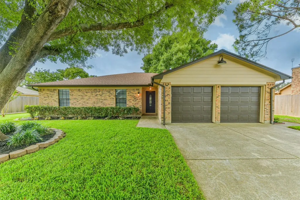 1413 23rd Avenue N Texas City TX 77590