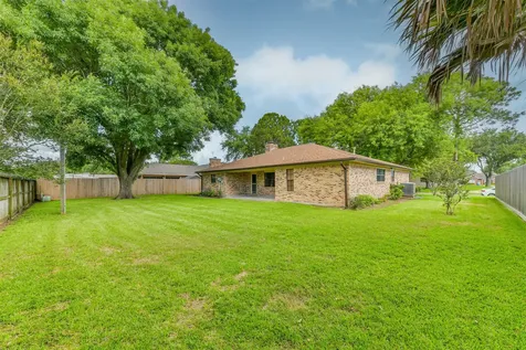1413 23rd Avenue N Texas City TX 77590