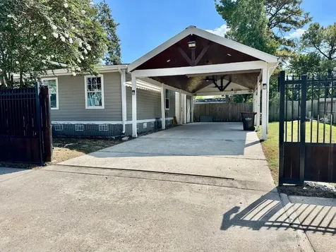 11935 Greenspark Lane Houston TX 77044