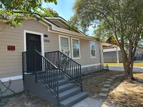 11935 Greenspark Lane Houston TX 77044