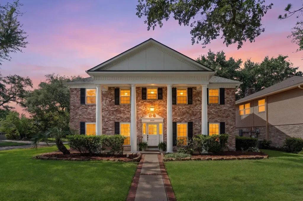 3030 Broadmoor Drive Sugar Land TX 77478
