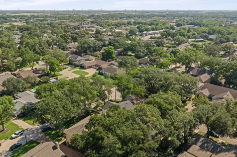 3030 Broadmoor Drive Sugar Land TX 77478