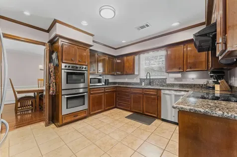 3030 Broadmoor Drive Sugar Land TX 77478