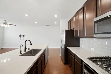 9466 Caddo Ridge Lane Cypress TX 77433