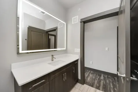 5454 Washington St Avenue 3608 Houston TX 77007