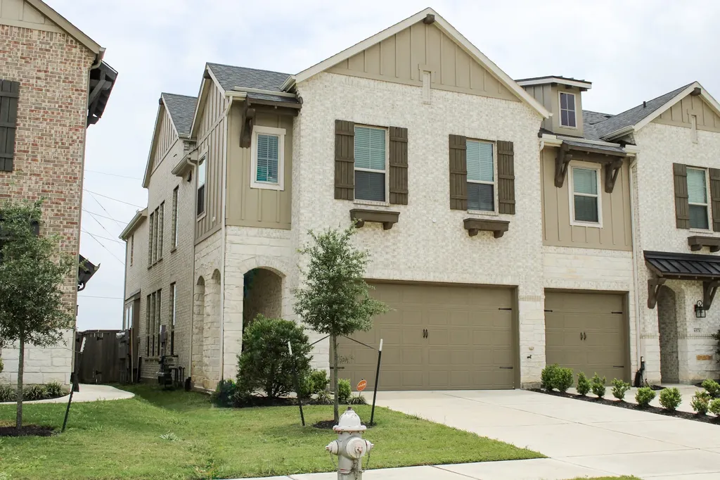 6567 Scarlet Pond Lane Fulshear TX 77441