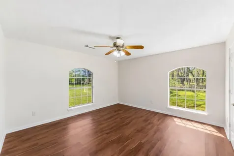 7825 Hughes Ranch Road Pearland TX 77581