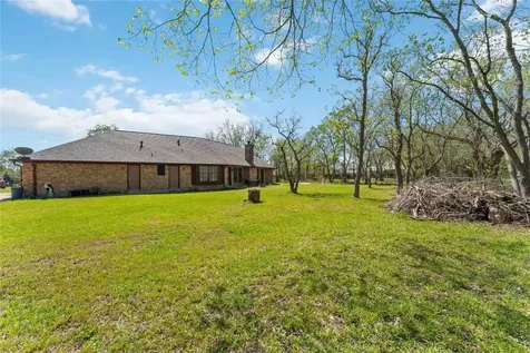 7825 Hughes Ranch Road Pearland TX 77581