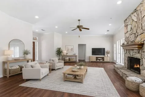 7825 Hughes Ranch Road Pearland TX 77581