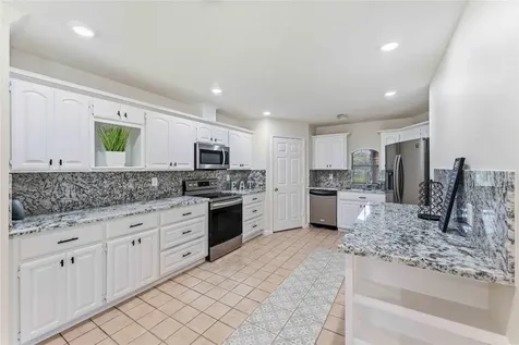 7825 Hughes Ranch Road Pearland TX 77581