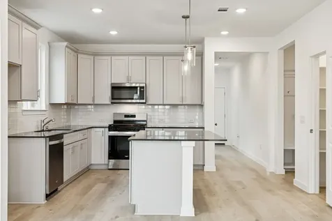 18106 Zemira Lane Tomball TX 77377
