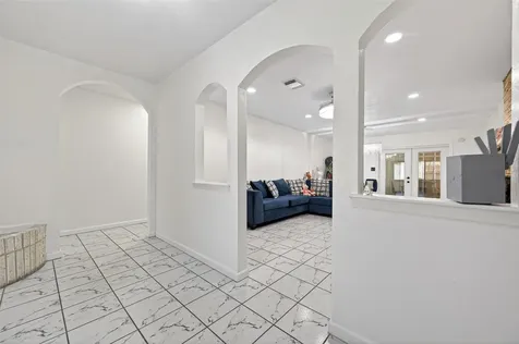 13902 Ambrose Street Houston TX 77045