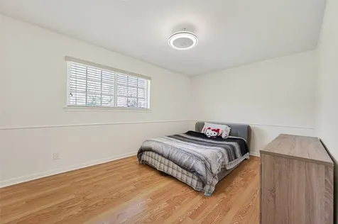 13902 Ambrose Street Houston TX 77045