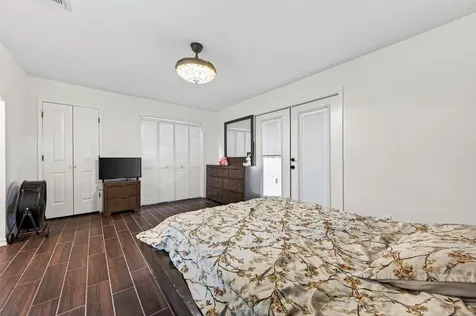 13902 Ambrose Street Houston TX 77045
